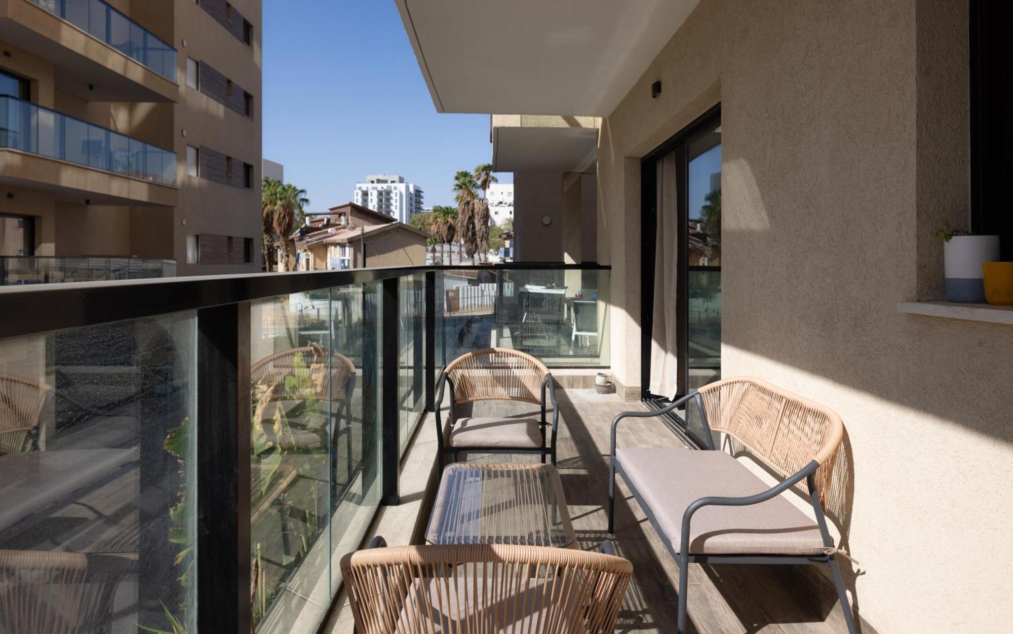 Family Apartment *